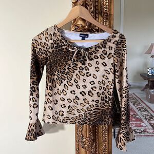 Limited too long sleeve cheetah print top size medium
